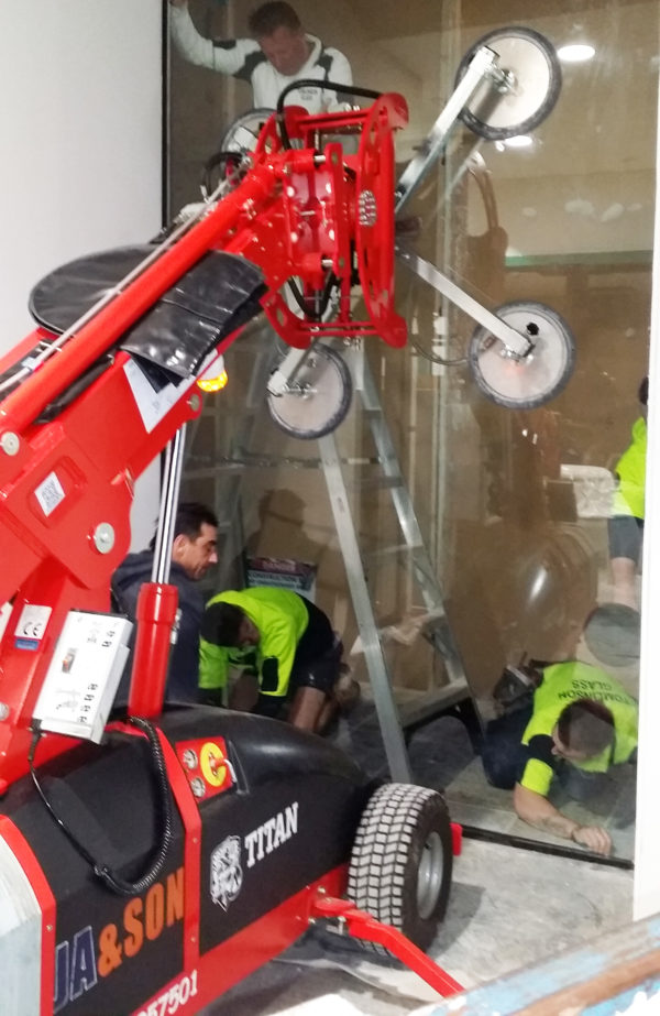 Glass Lifters Self Propelled J A & SON